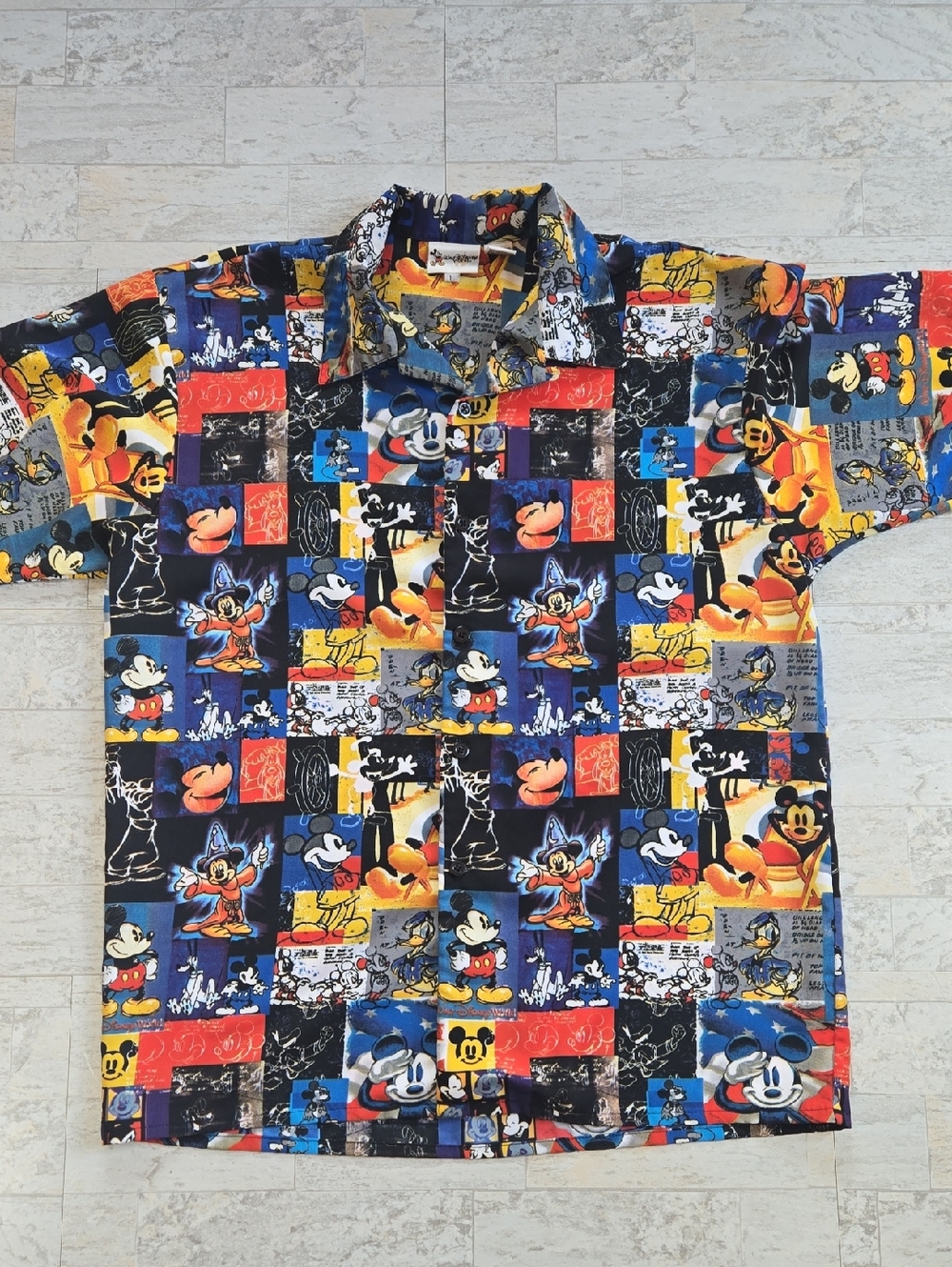 Disney Vintage Button Down Mens Shirt Large Hawaiian Style